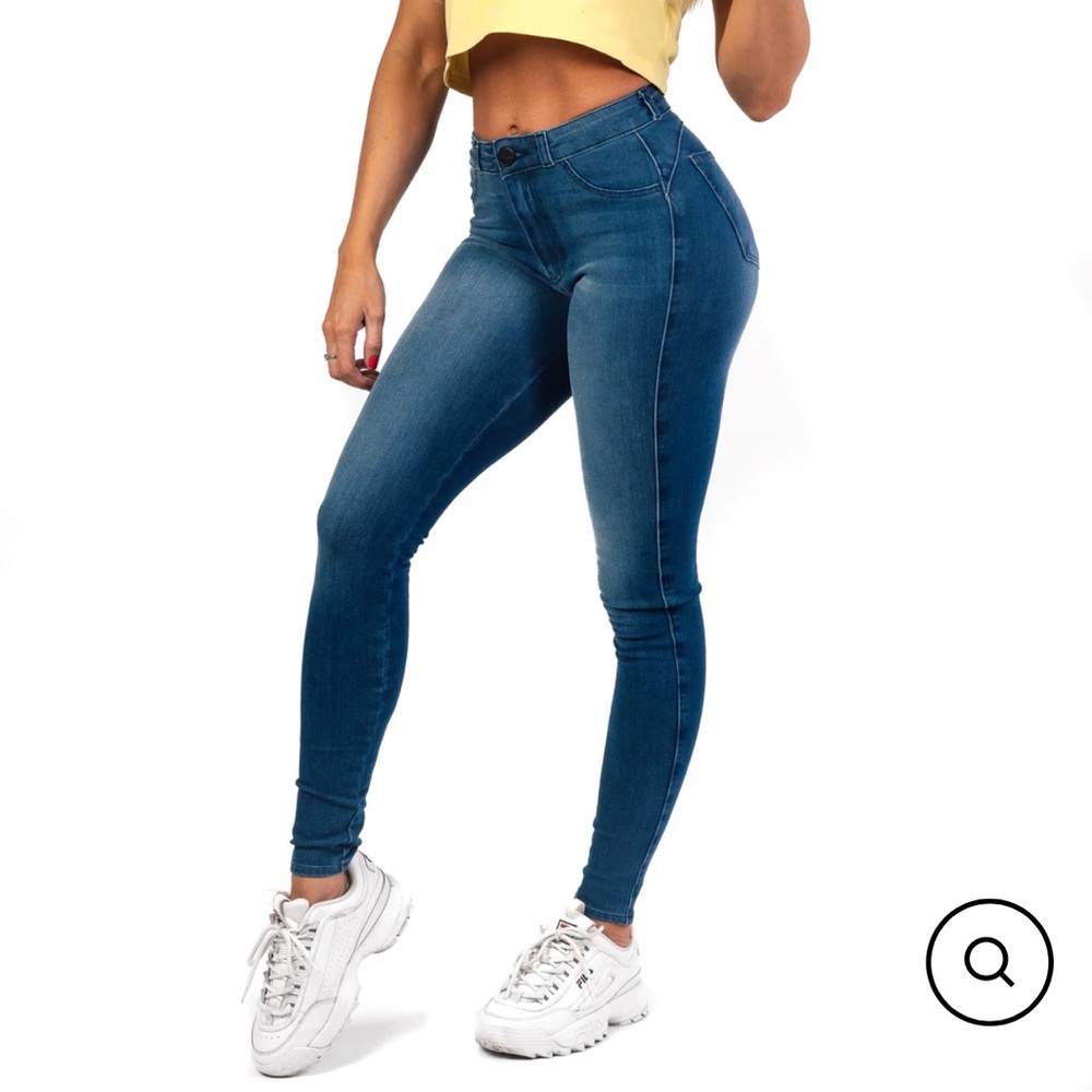 Fitjeans 360 mid waisted jeans in Azure
